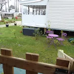 En Mobil 3 A Sur ホリデーパーク ピリアック・シュル・メール