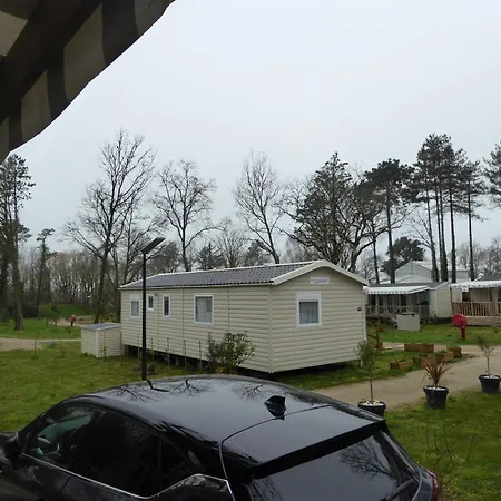 En Mobil 3 A Sur Semesterpark Piriac-sur-Mer