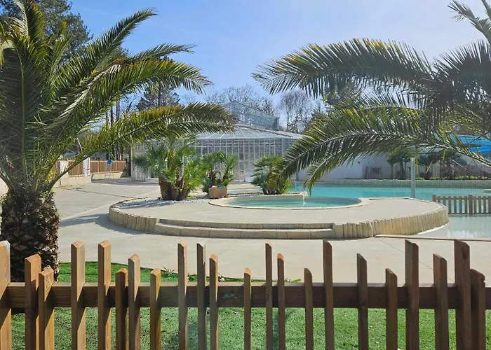 Village de vacances En Mobil 3 à Sur *