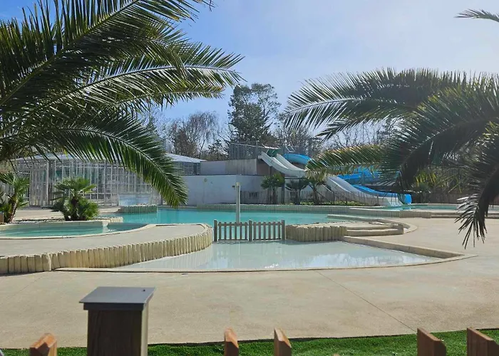 En Mobil 3 A Sur ピリアック・シュル・メール