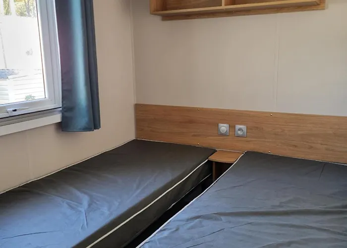 En Mobil 3 à Sur Village de vacances *